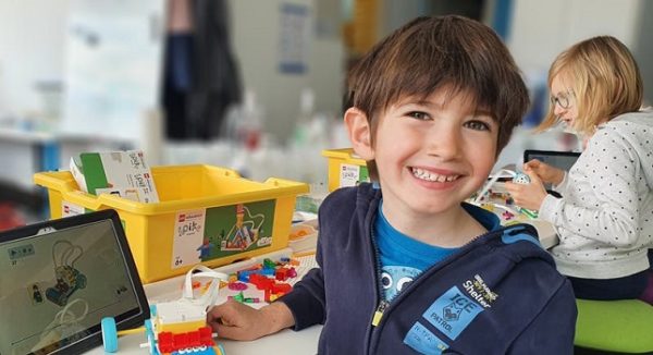 Camp d'été 3 : robotique et programmation, 5 à 8 ans